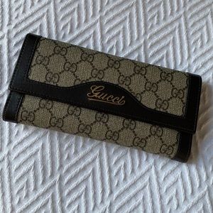 Gucci Continental Wallet